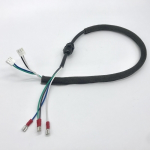faisceau de cables electrique avec connecteur et borne